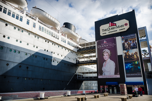 Корабль Queen Mary 2 в парту