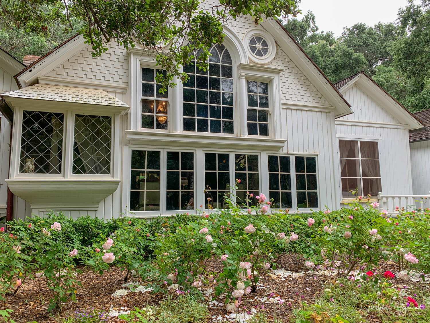 Making a Lavender Wand at the Modjeska Historic House